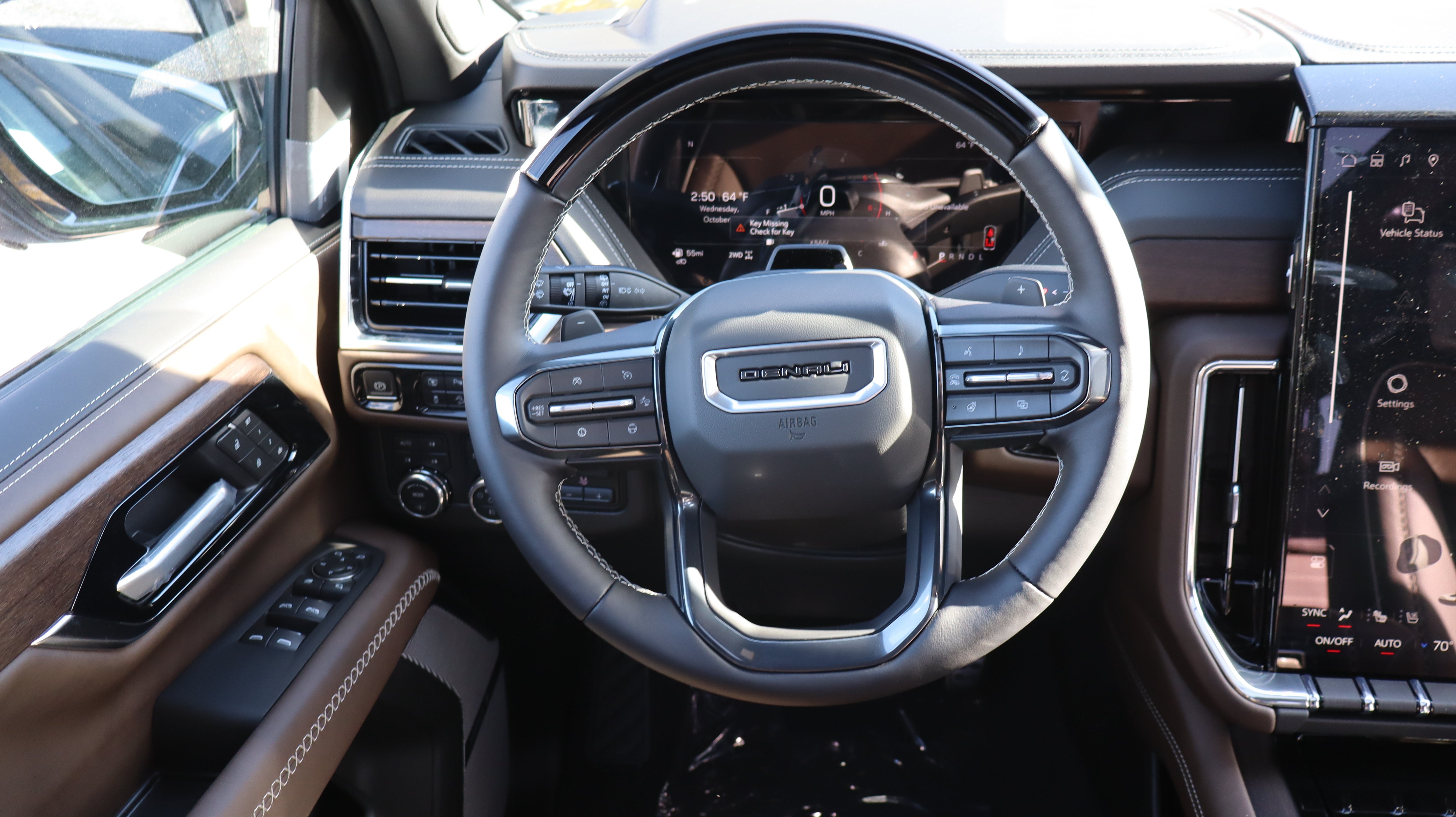 New 2026 GMC Yukon Denali Ultimate AWD/4WD image 12