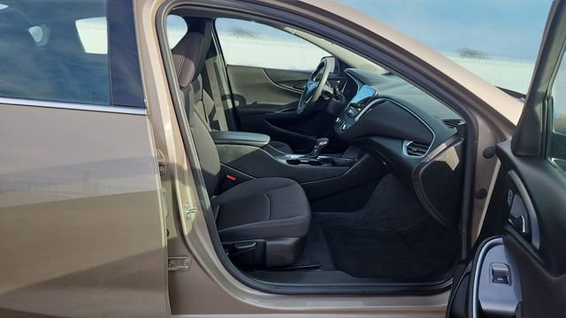 Used 2023 Chevrolet Malibu LT image 13