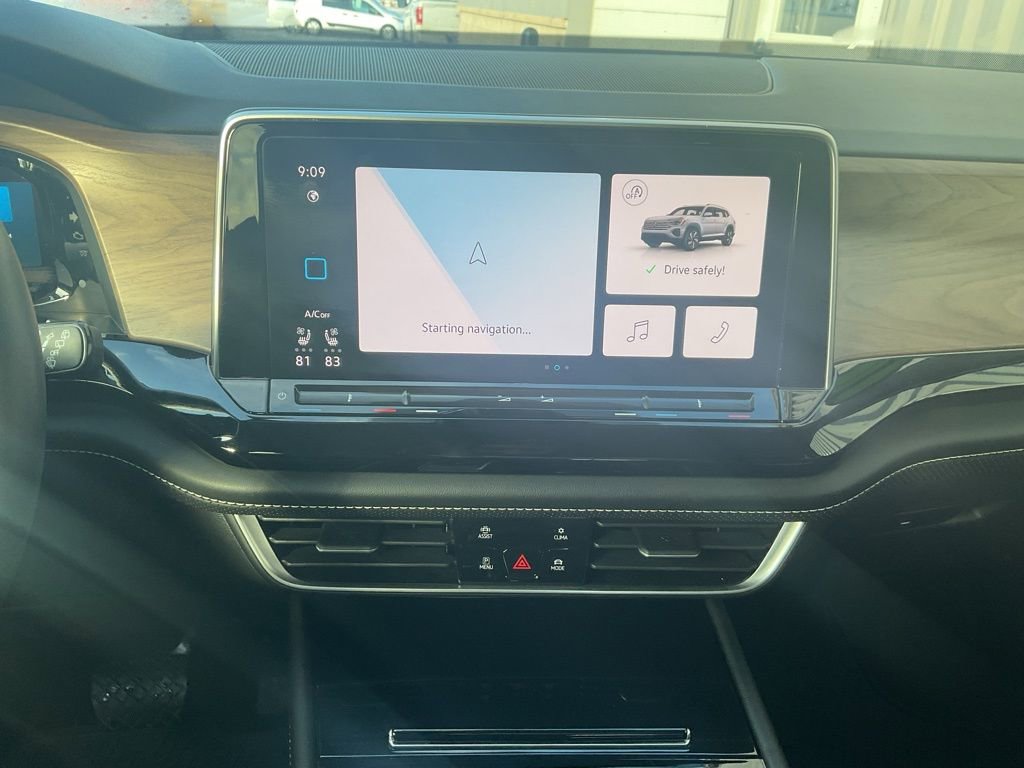 Used 2024 Volkswagen Atlas SE image 13