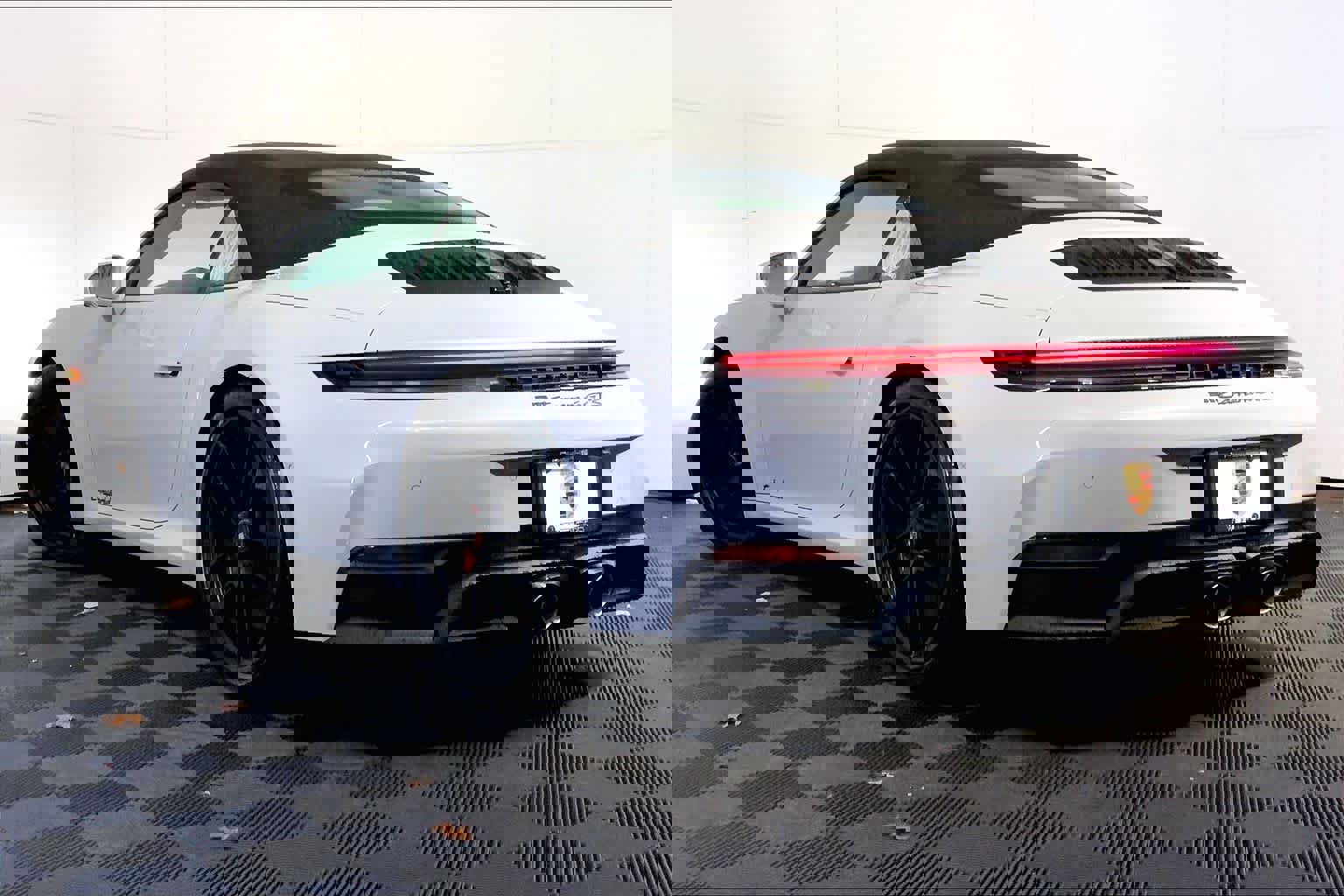 New 2026 Porsche 911 Carrera 4 GTS image 3