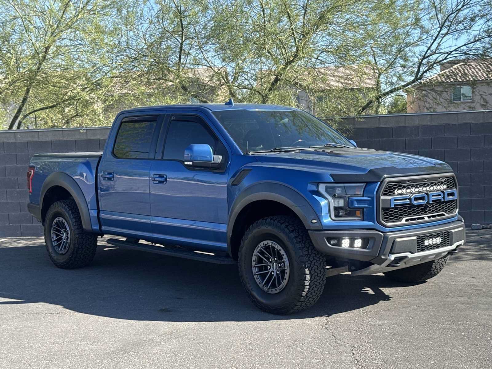 Used 2019 Ford F150 Raptor w/ Equipment Group 802A Luxury AWD/4WD image 2