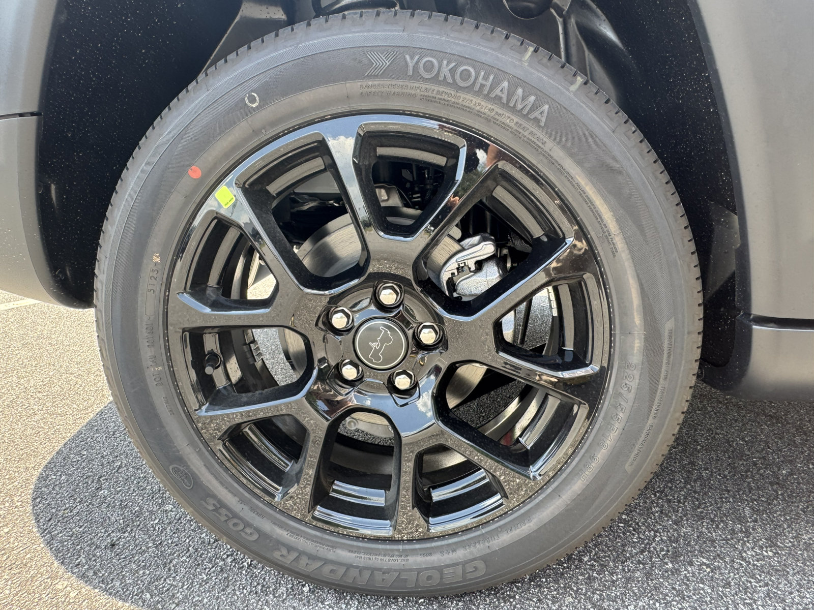 New 2026 Jeep Compass Latitude AWD/4WD image 18