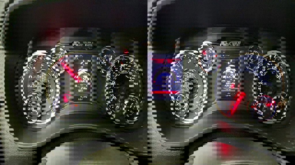 Used 2025 RAM 2500 Big Horn AWD/4WD image 14