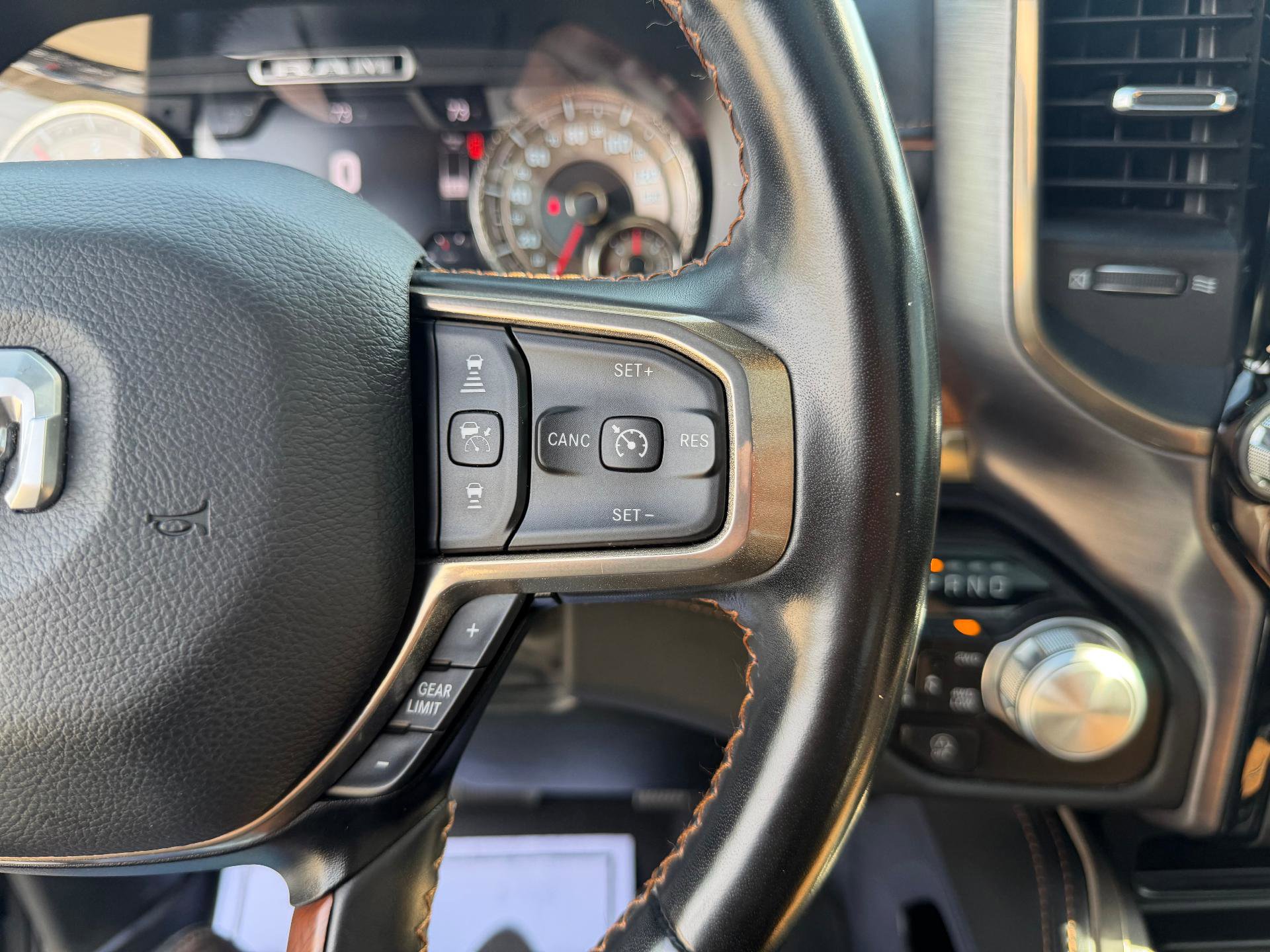 Used 2021 RAM 1500 Limited AWD/4WD image 27