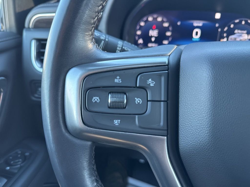 Used 2022 Chevrolet Suburban Z71 image 28