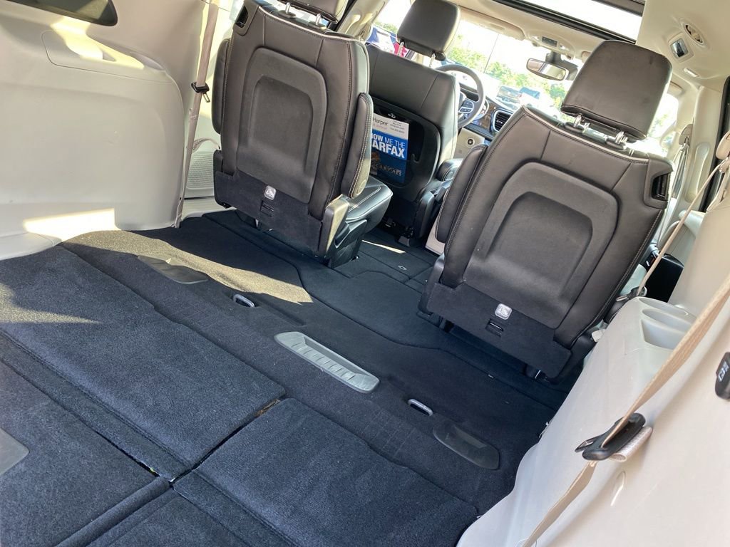 Used 2024 Chrysler Pacifica Limited image 17