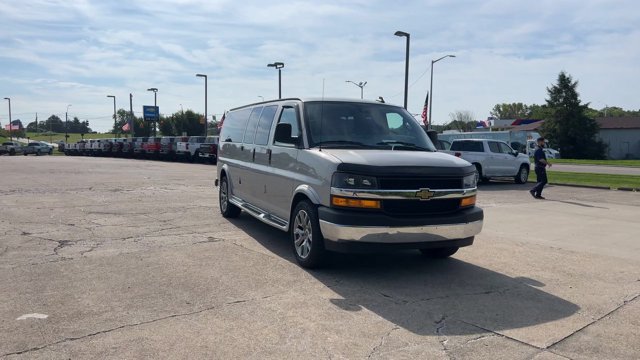 Certified 2024 Chevrolet Express 2500 Extended RWD image 3