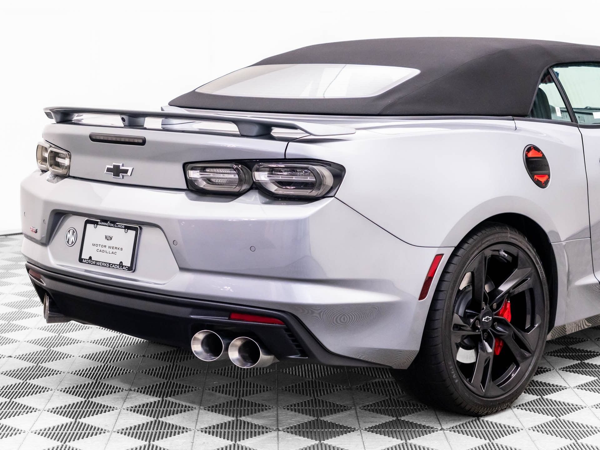Used 2023 Chevrolet Camaro SS RWD image 33