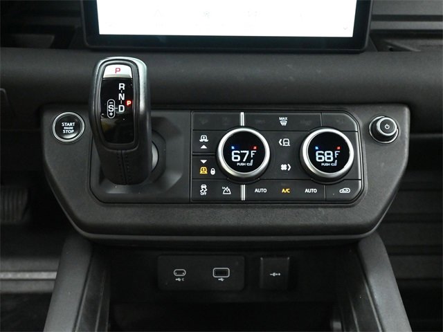 Used 2023 Land Rover Defender 110 X-Dynamic SE image 35