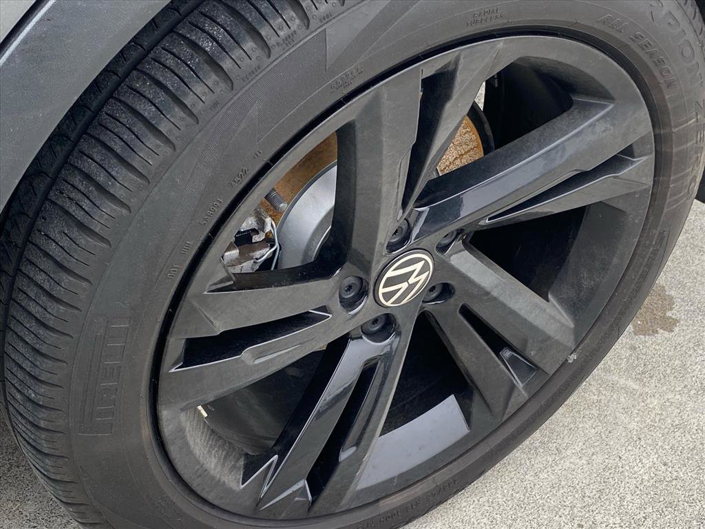 Certified 2023 Volkswagen Tiguan SE R-Line AWD/4WD image 23