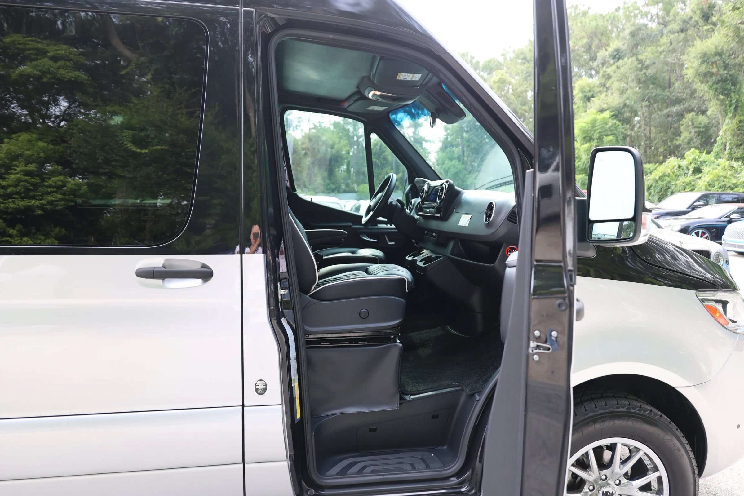 Used 2021 Mercedes-Benz Sprinter 3500 image 88