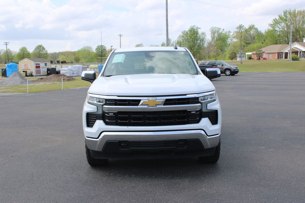 Used 2023 Chevrolet Silverado 1500 LT w/ Z71 Off-Road Package AWD/4WD image 3