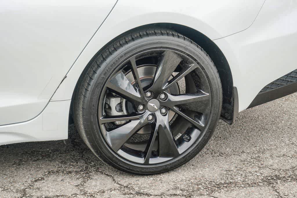 Used 2023 Genesis G70 2.0T w/ Sport Prestige Package RWD image 10