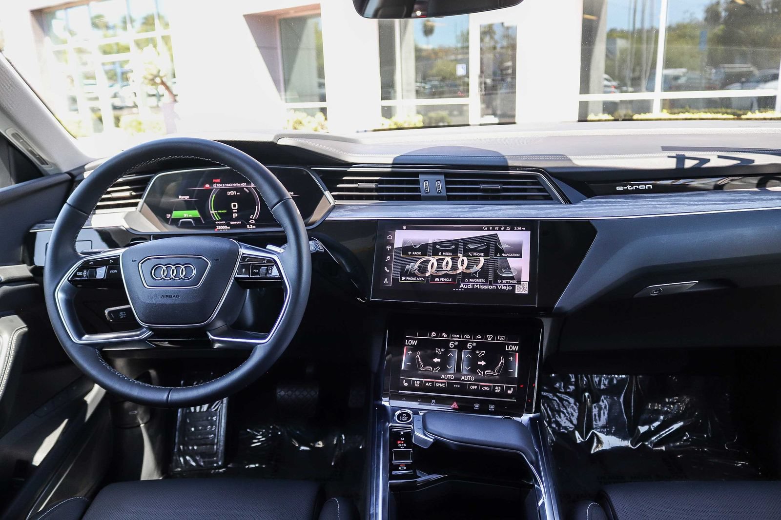 Certified 2024 Audi Q8 e-tron Prestige w/ Prestige Package AWD/4WD image 14