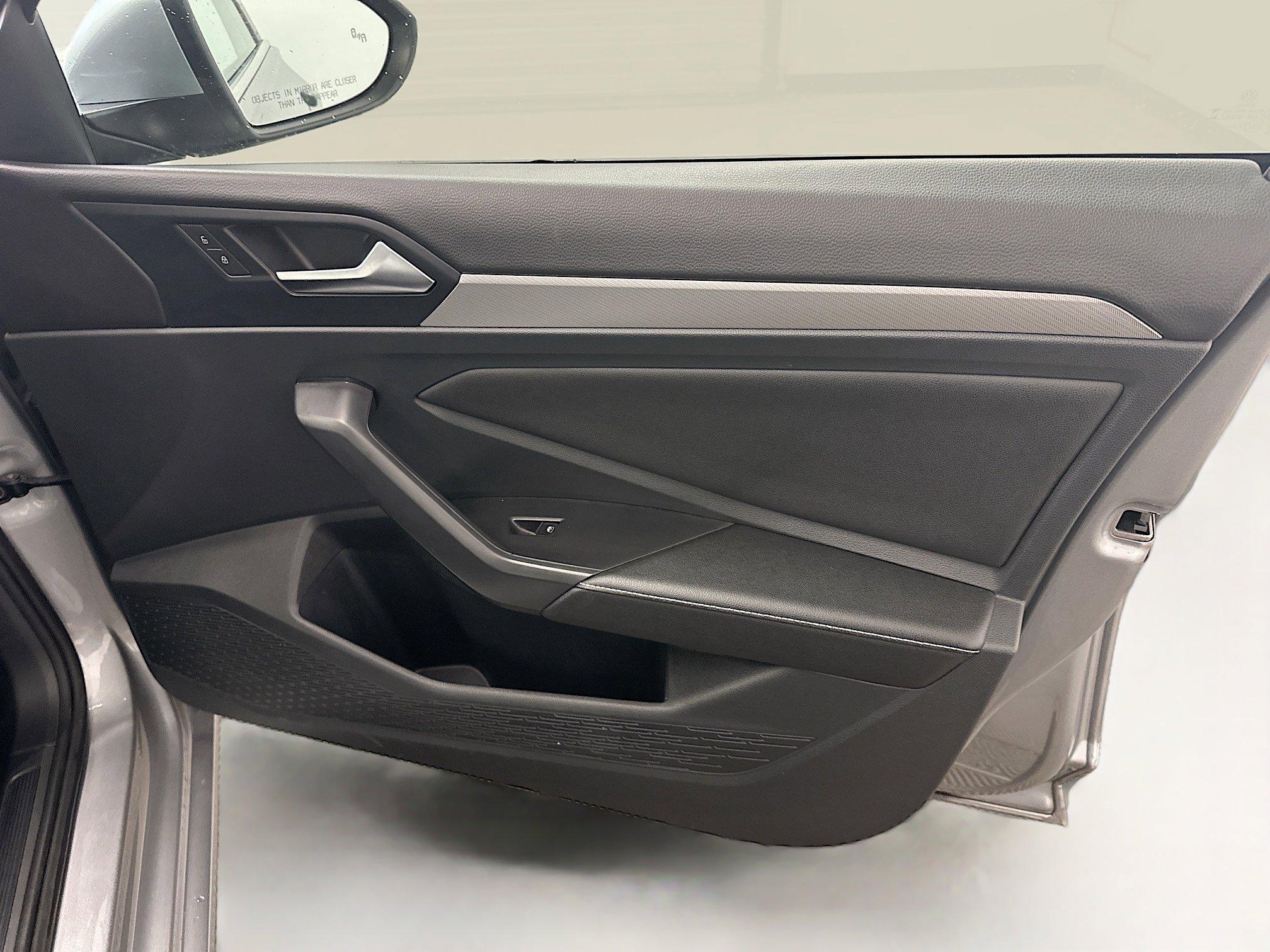 Used 2024 Volkswagen Jetta S image 31