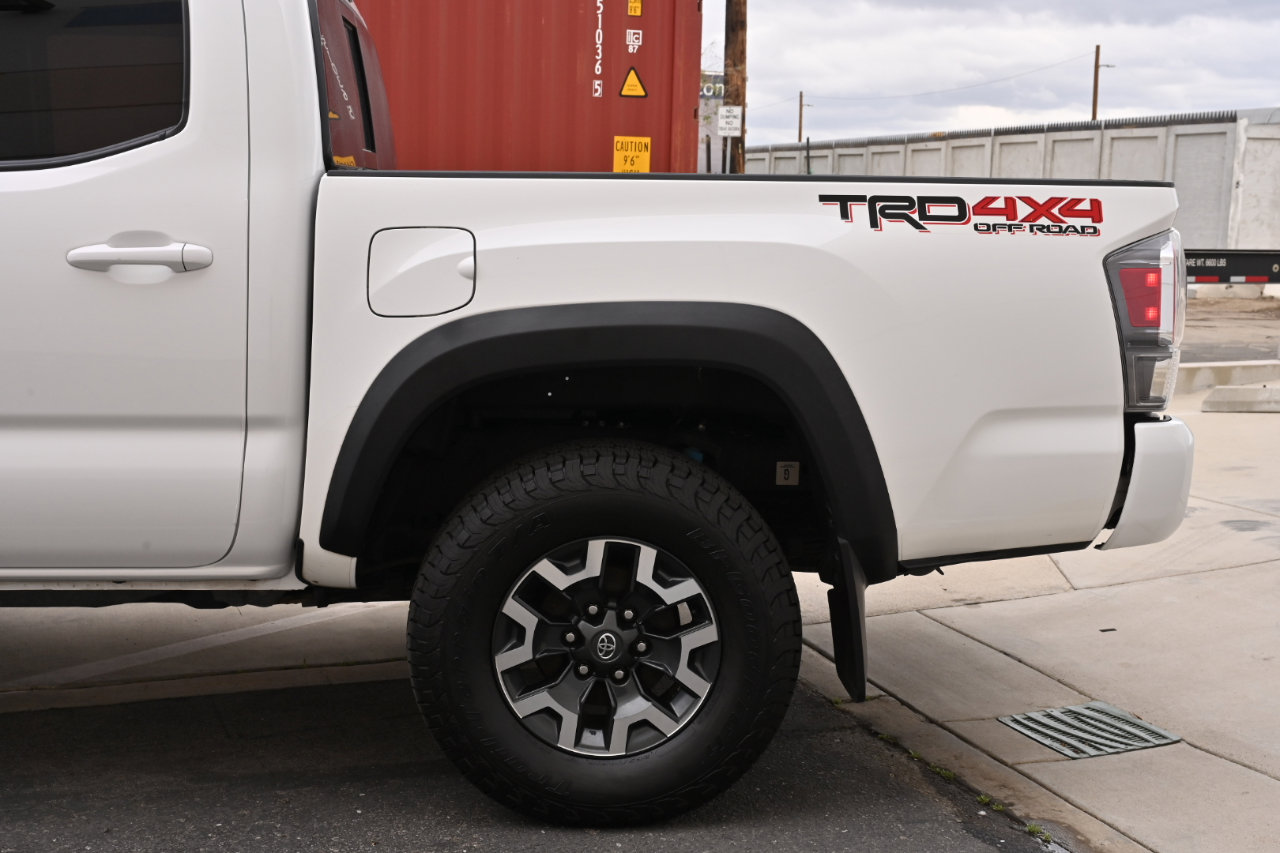 Used 2021 Toyota Tacoma TRD Off-Road w/ Technology Package image 31