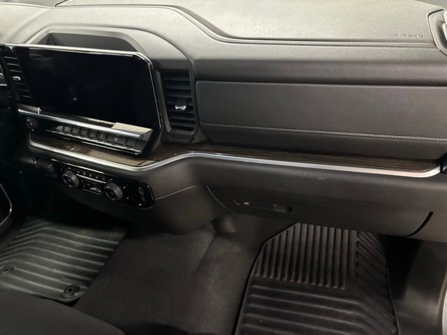 Used 2025 Chevrolet Silverado 2500 LT w/ Convenience Package image 20