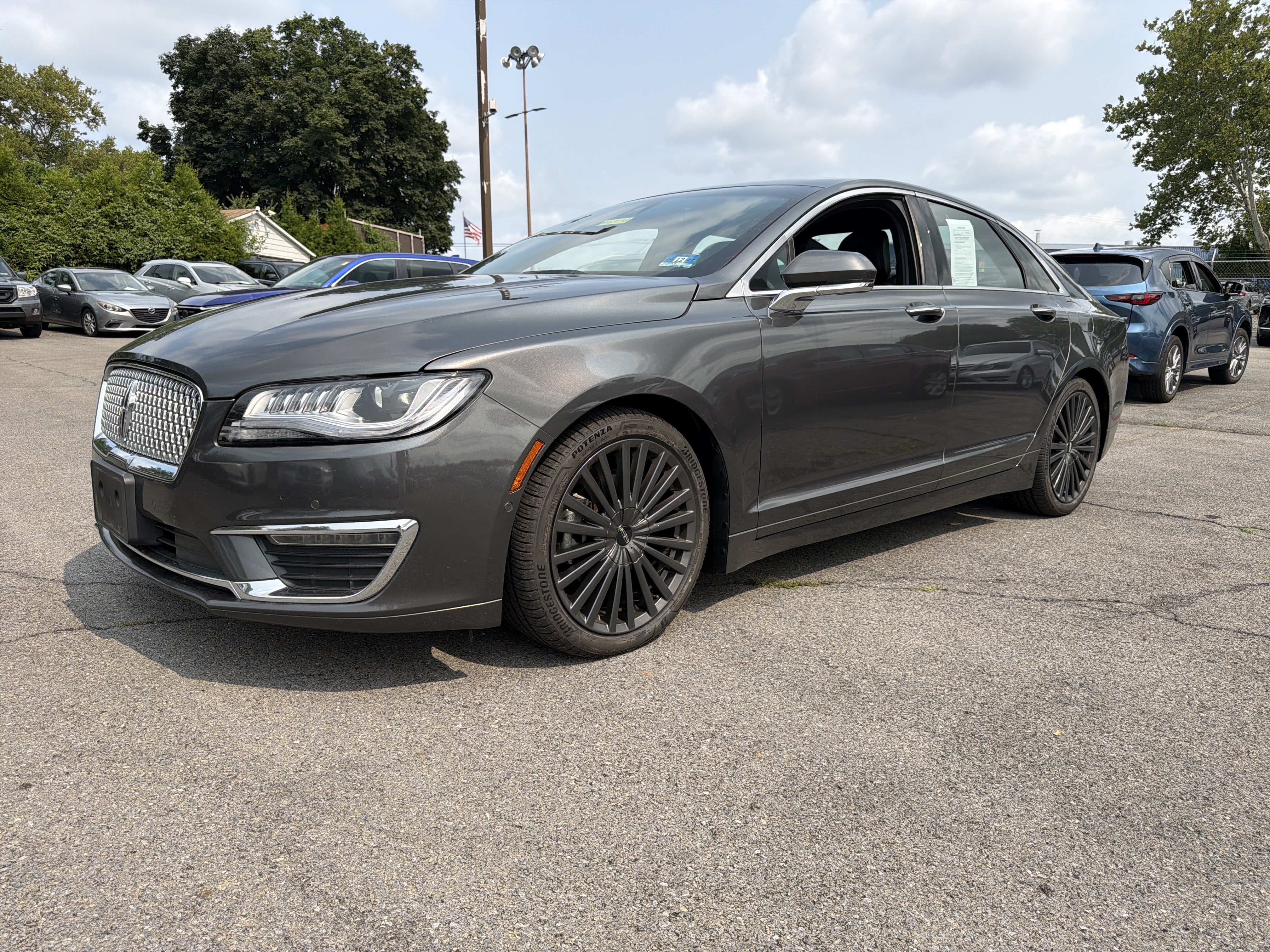 Used 2018 Lincoln MKZ Reserve w/ Technology Package AWD/4WD image 3