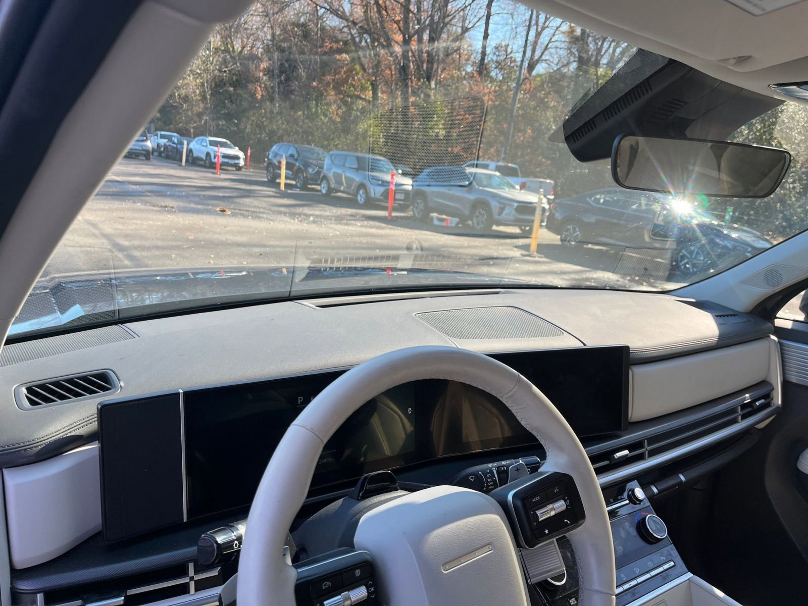 Used 2025 Hyundai Santa Fe SEL image 32