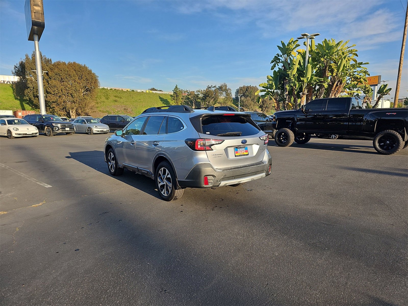 Used 2020 Subaru Outback Limited w/ Popular Package #2 image 5