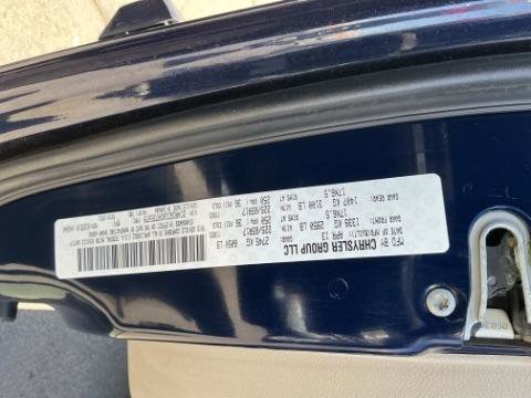 Used 2013 Dodge Grand Caravan SXT w/ UConnect Hands-Free Group FWD image 18