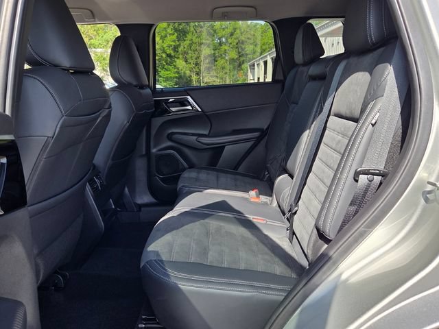 Used 2023 Mitsubishi Outlander SE FWD image 10