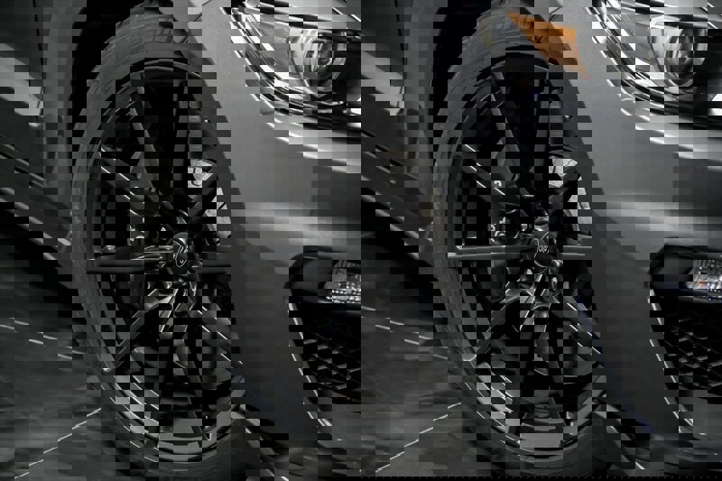 Used 2017 Ford Mustang Shelby GT350 w/ Electronics Package image 3