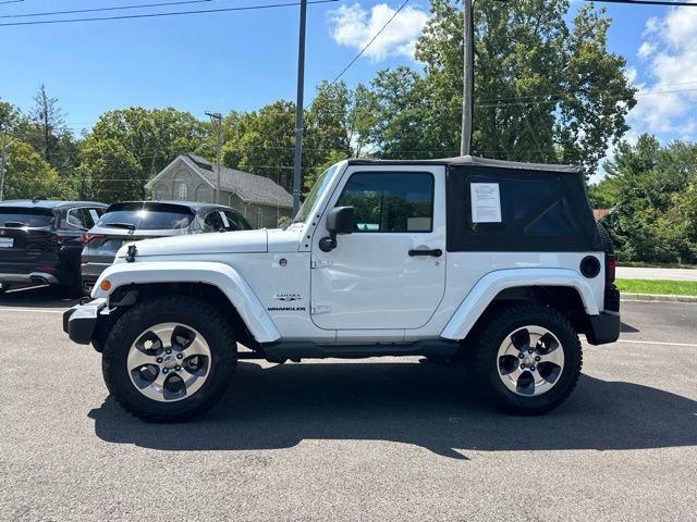 Used 2017 Jeep Wrangler Sahara w/ Connectivity Group AWD/4WD image 22
