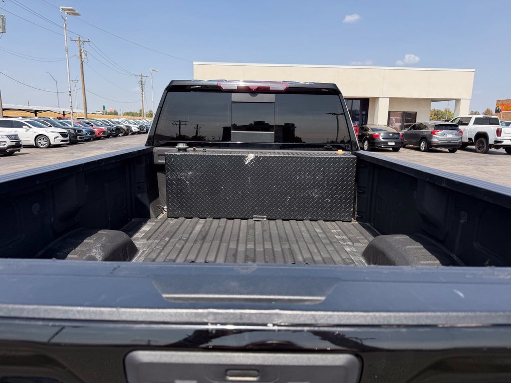 Used 2022 GMC Sierra 3500 Denali AWD/4WD image 16