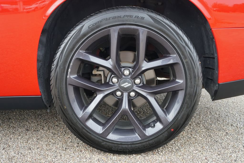 Used 2020 Dodge Challenger SXT w/ Blacktop Package image 12