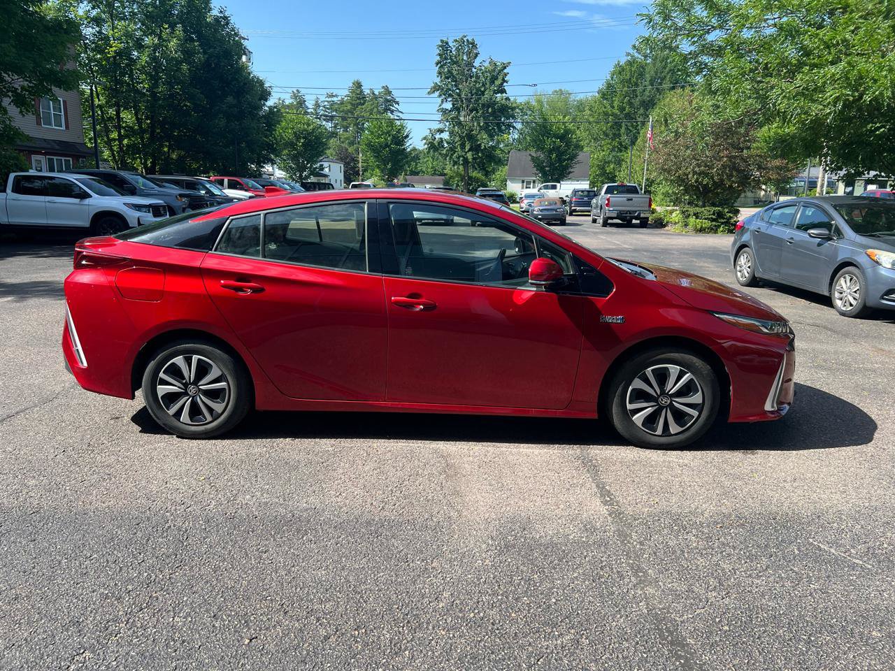 Used 2018 Toyota Prius Prime Premium FWD image 6