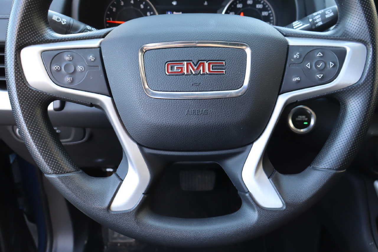Used 2024 GMC Terrain SLE FWD image 11