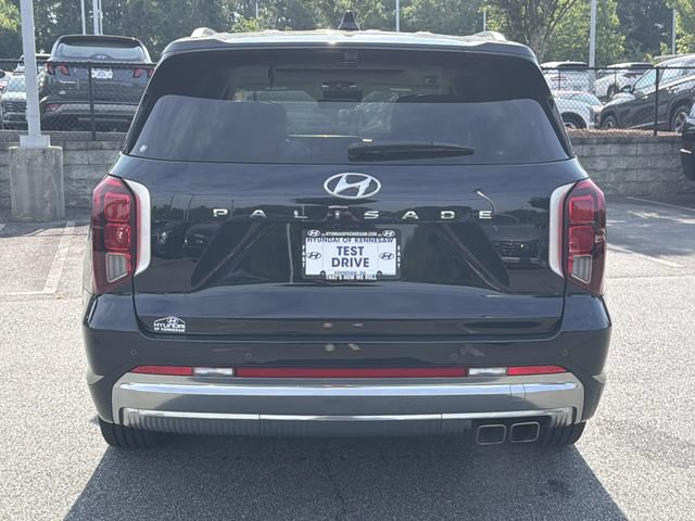 Used 2023 Hyundai Palisade Calligraphy w/ Winter Package FWD image 6