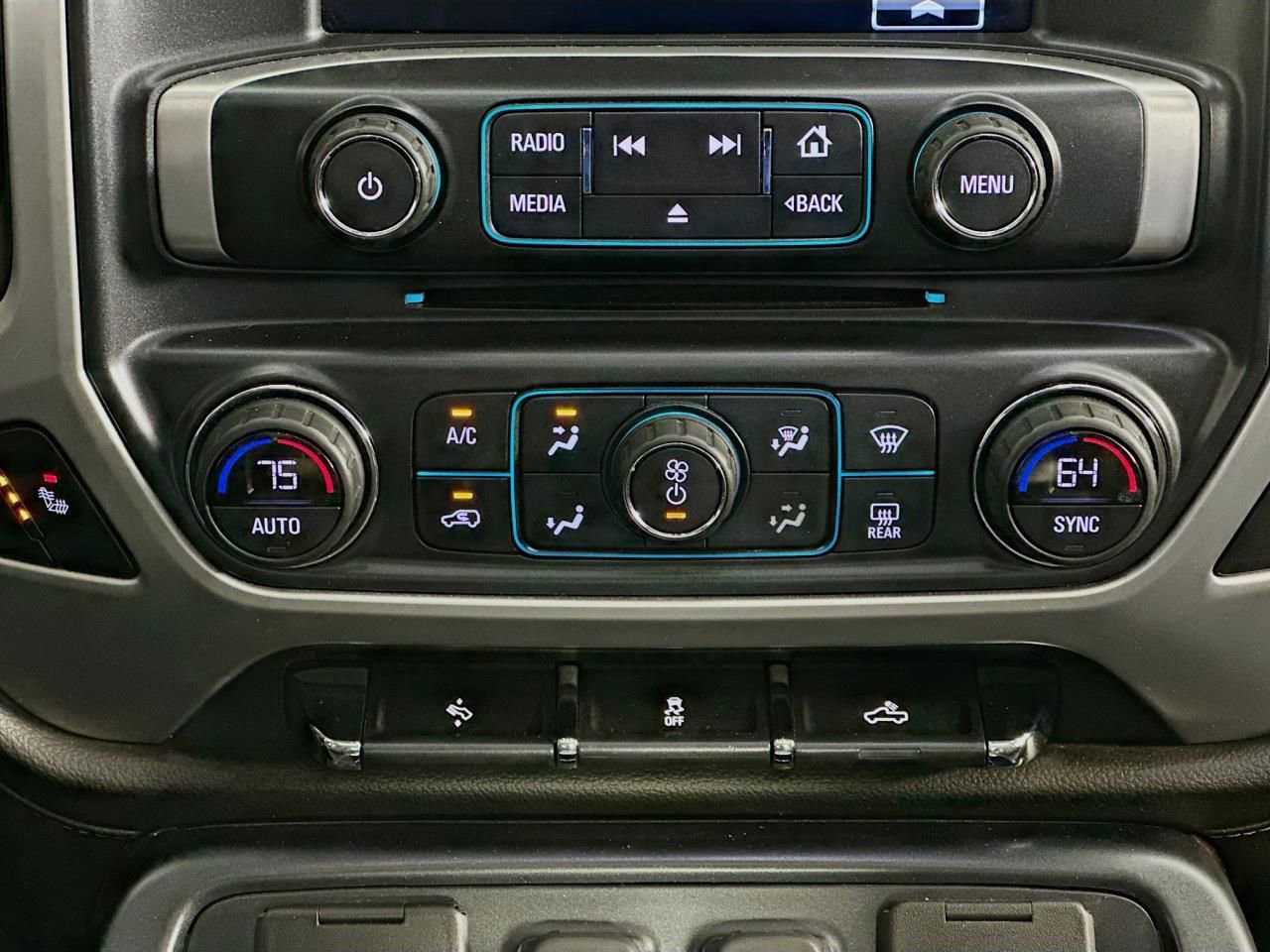 Used 2018 GMC Sierra 1500 SLT w/ SLT Premium Package AWD/4WD image 16