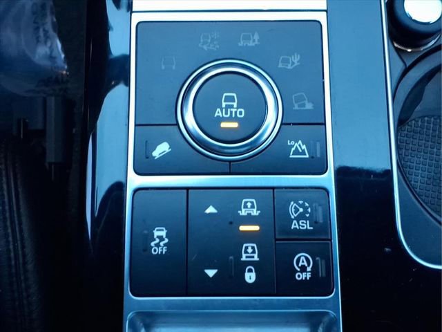 Used 2015 Land Rover Range Rover Long Wheelbase Autobiography image 23