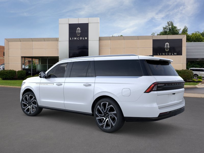 New 2026 Lincoln Navigator L Reserve AWD/4WD image 5