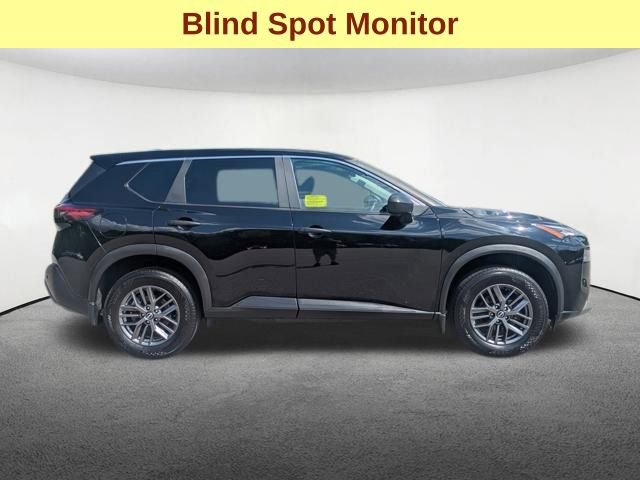 Used 2023 Nissan Rogue S AWD/4WD image 4