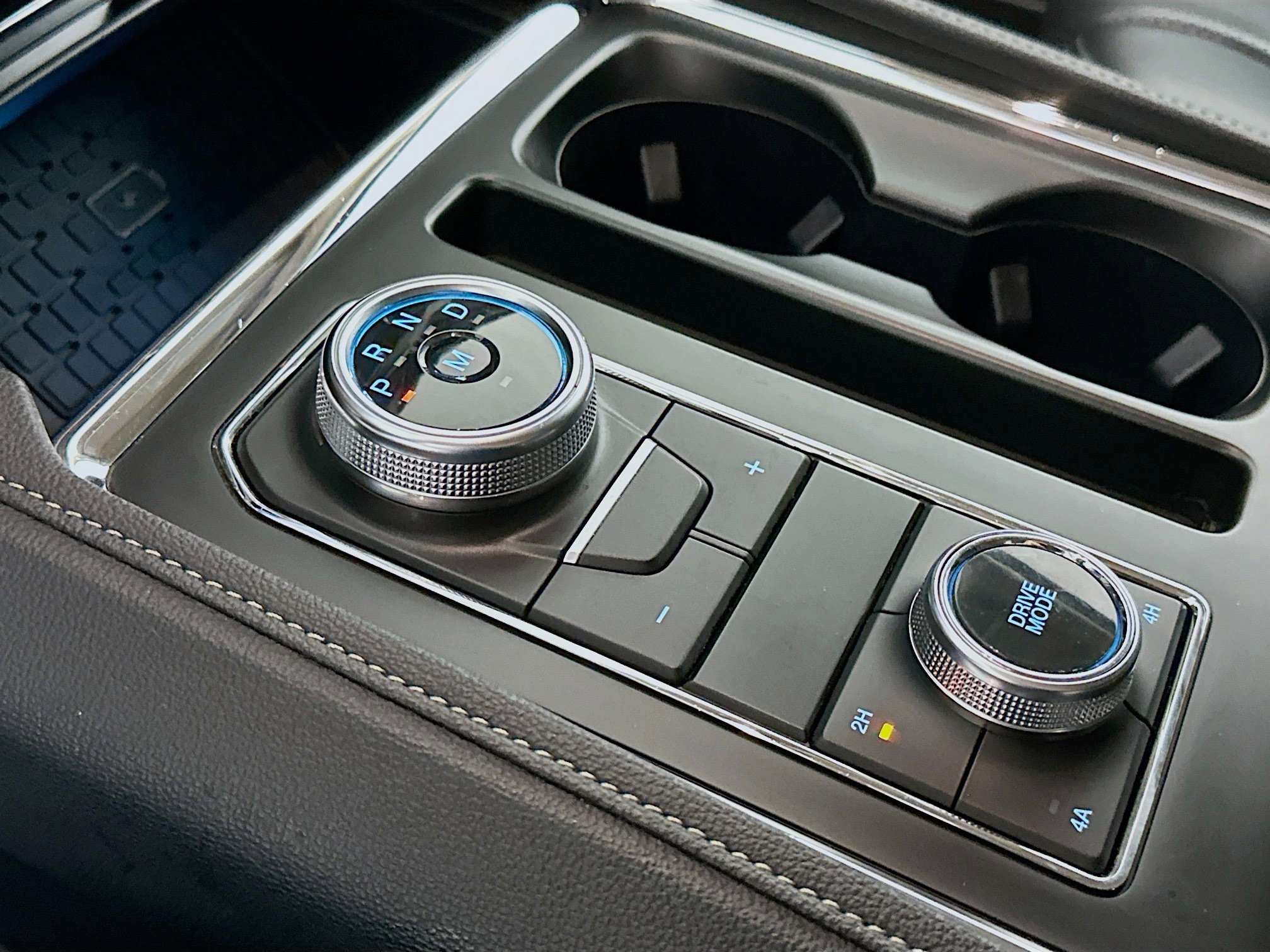 Used 2024 Ford Expedition Max XLT image 25