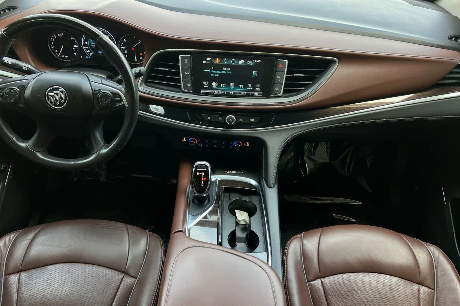 Used 2018 Buick Enclave Avenir w/ Avenir Technology Package AWD/4WD image 4