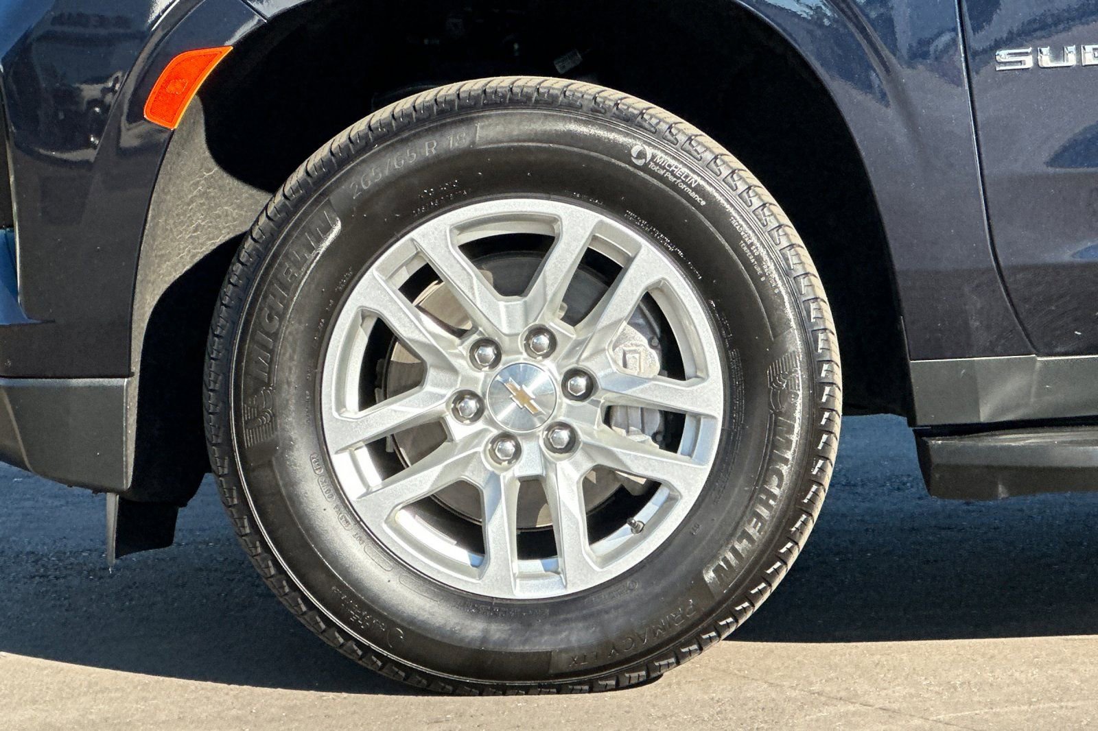 Used 2024 Chevrolet Suburban LT image 39