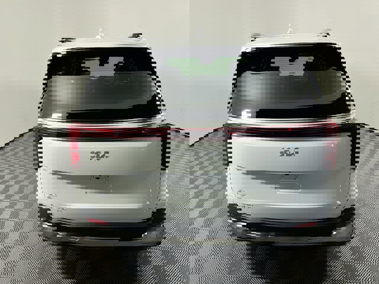 Certified 2026 Kia Carnival SX image 4