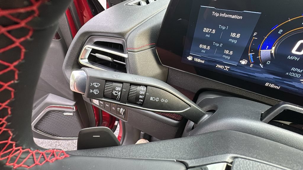Used 2026 Chevrolet Traverse RS w/ LPO, Floor Liner Package AWD/4WD image 18