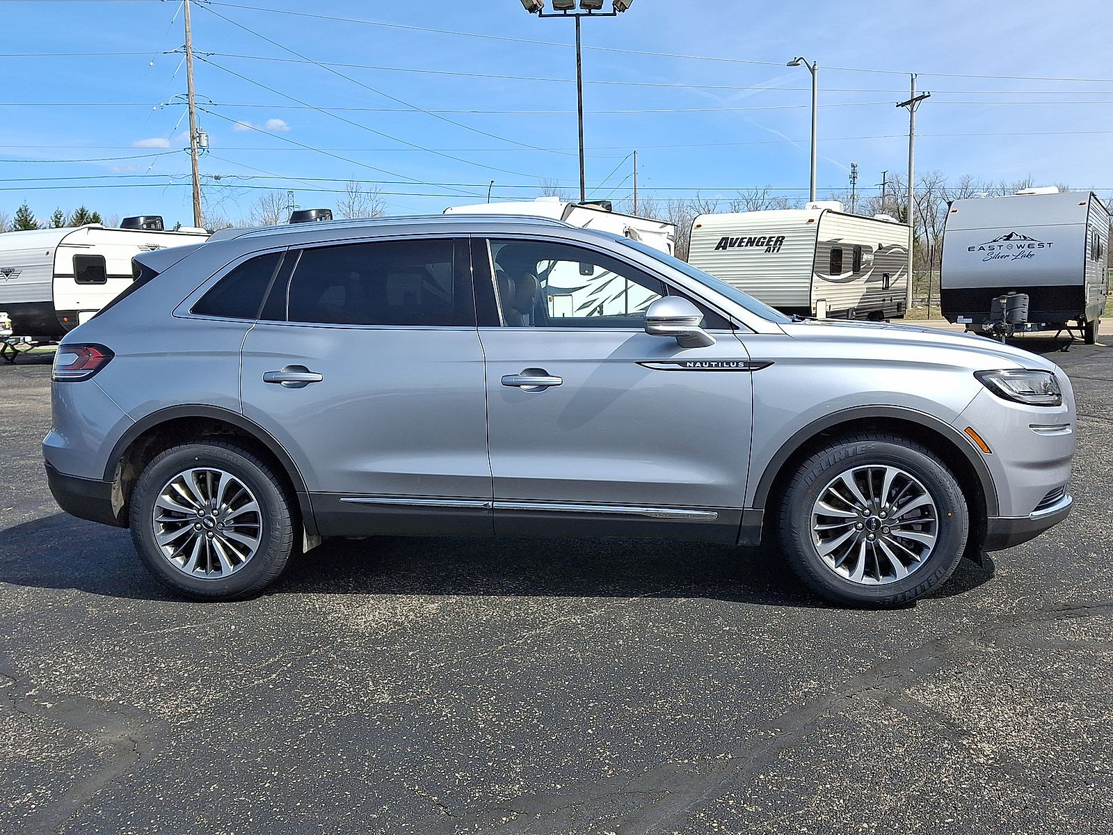 Used 2022 Lincoln Nautilus Reserve w/ Luxury Package AWD/4WD image 26
