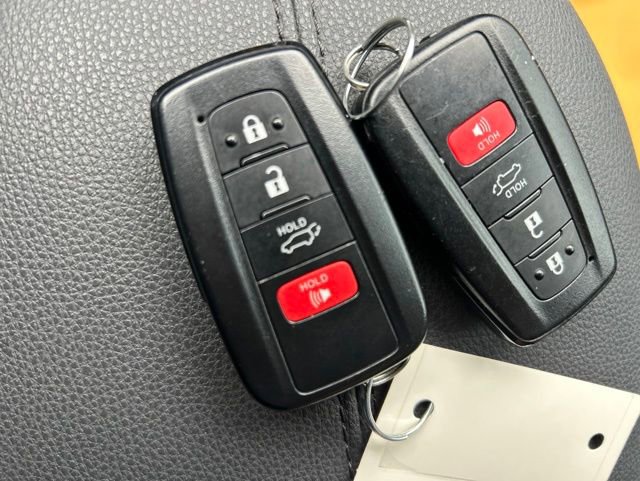 Used 2022 Toyota RAV4 Limited w/ Limited Grade Weather Package AWD/4WD image 27
