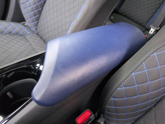 Used 2021 Toyota C-HR XLE FWD image 18