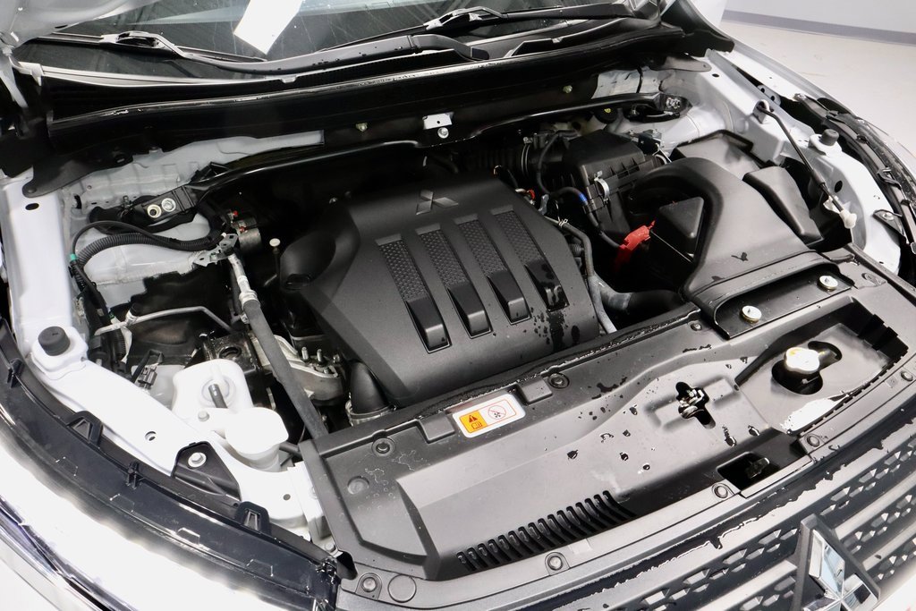 Used 2024 Mitsubishi Eclipse Cross Ralliart image 15