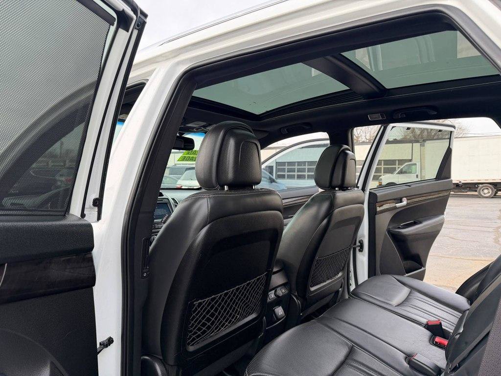 Used 2014 Kia Sorento SX FWD image 11