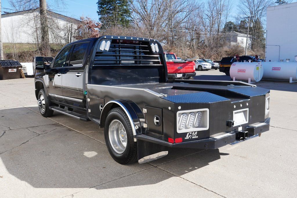 Used 2024 Chevrolet Silverado 3500 High Country w/ High Country Premium Package image 5