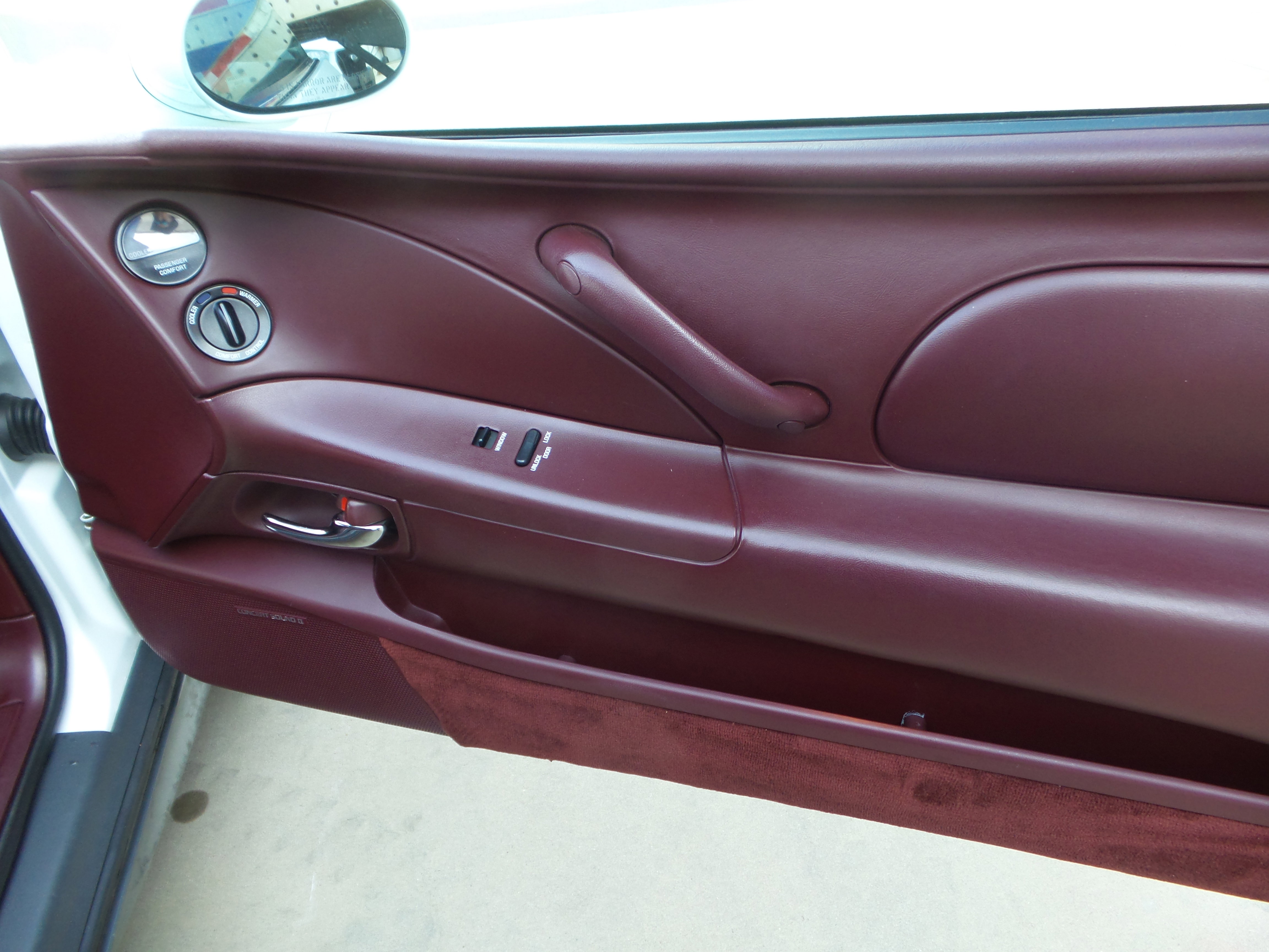 Used 1995 Buick Riviera Coupe image 35
