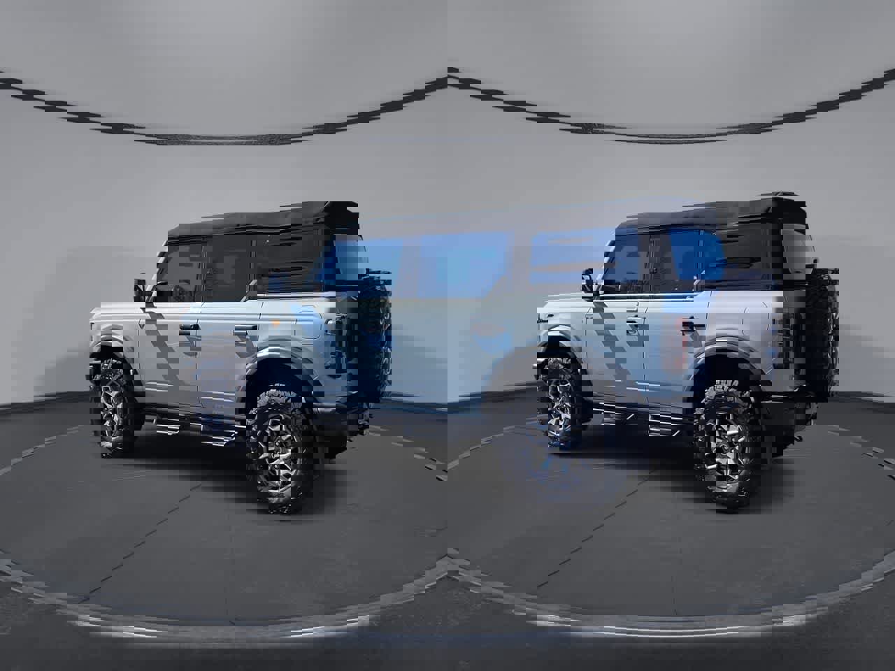 Used 2023 Ford Bronco Badlands image 6